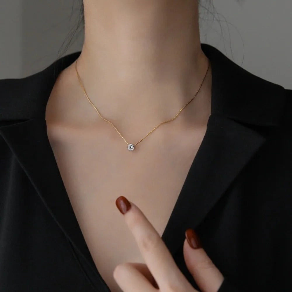 Moissanite kivilõõts Cléa kaelakee